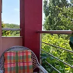 Sunny Houm Апартамент Несебър