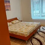 Апартамент Sunny Houm *