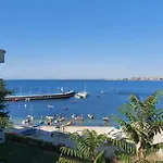 Апартамент Sunny Houm