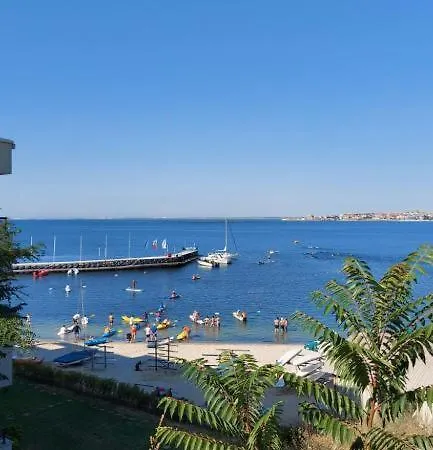 Апартамент Sunny Houm